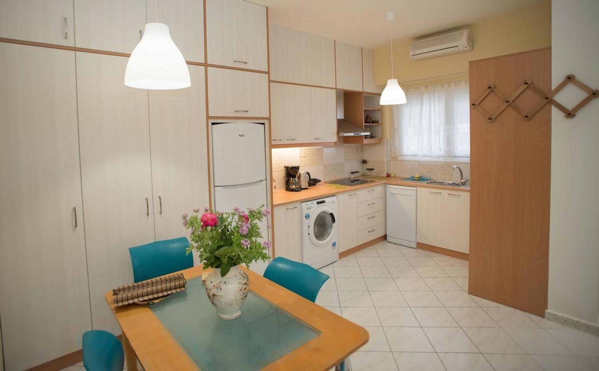 Comfi Apartment Kleio Iraklio Eksteriør billede